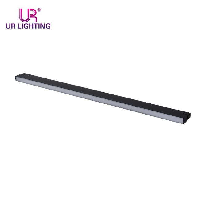 High Performance Black Magnetic Track Linear Light 20W C146-15